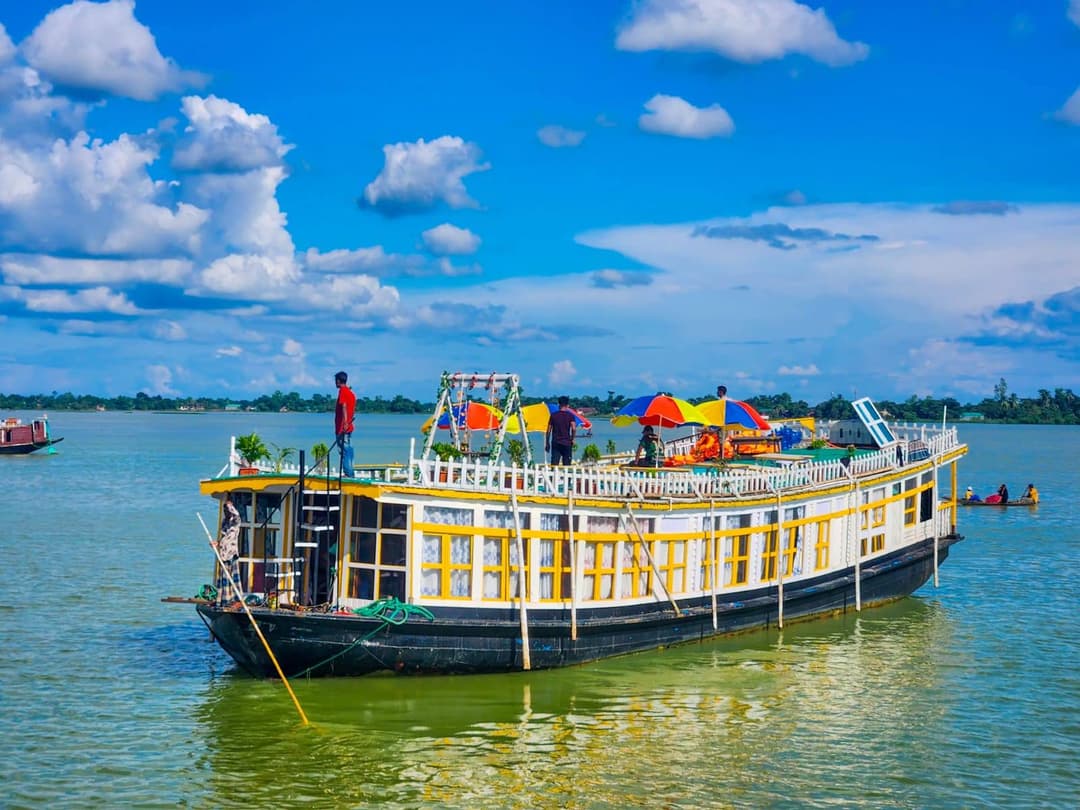 হামসাফার - The Houseboat of TPM